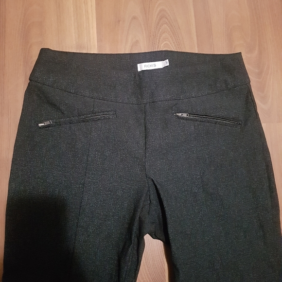 Dress pants - Picture 3 of 4